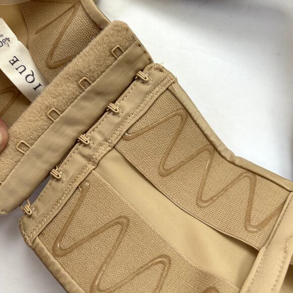 Cacique Bra Plus Size 46DD/E Tan Convertible Underwire Silicone Clear Strap - Picture 3 of 7